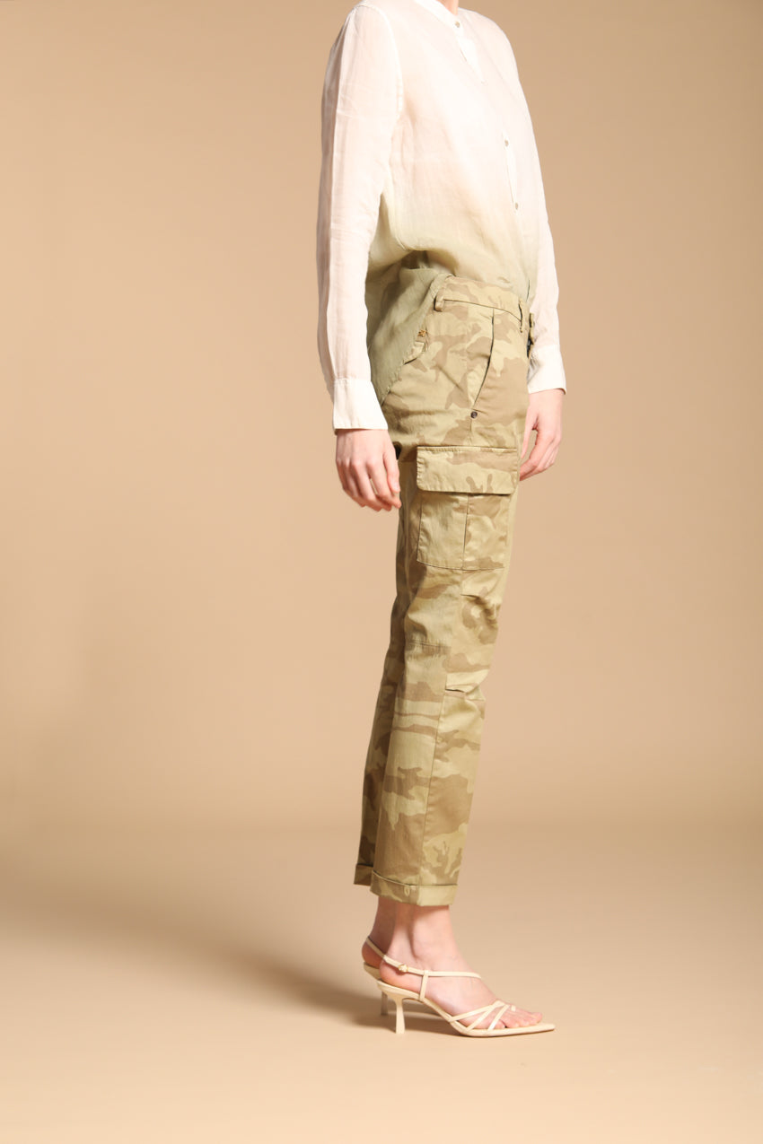 Chile City women's cargo pants in satin with camouflage print slim fit