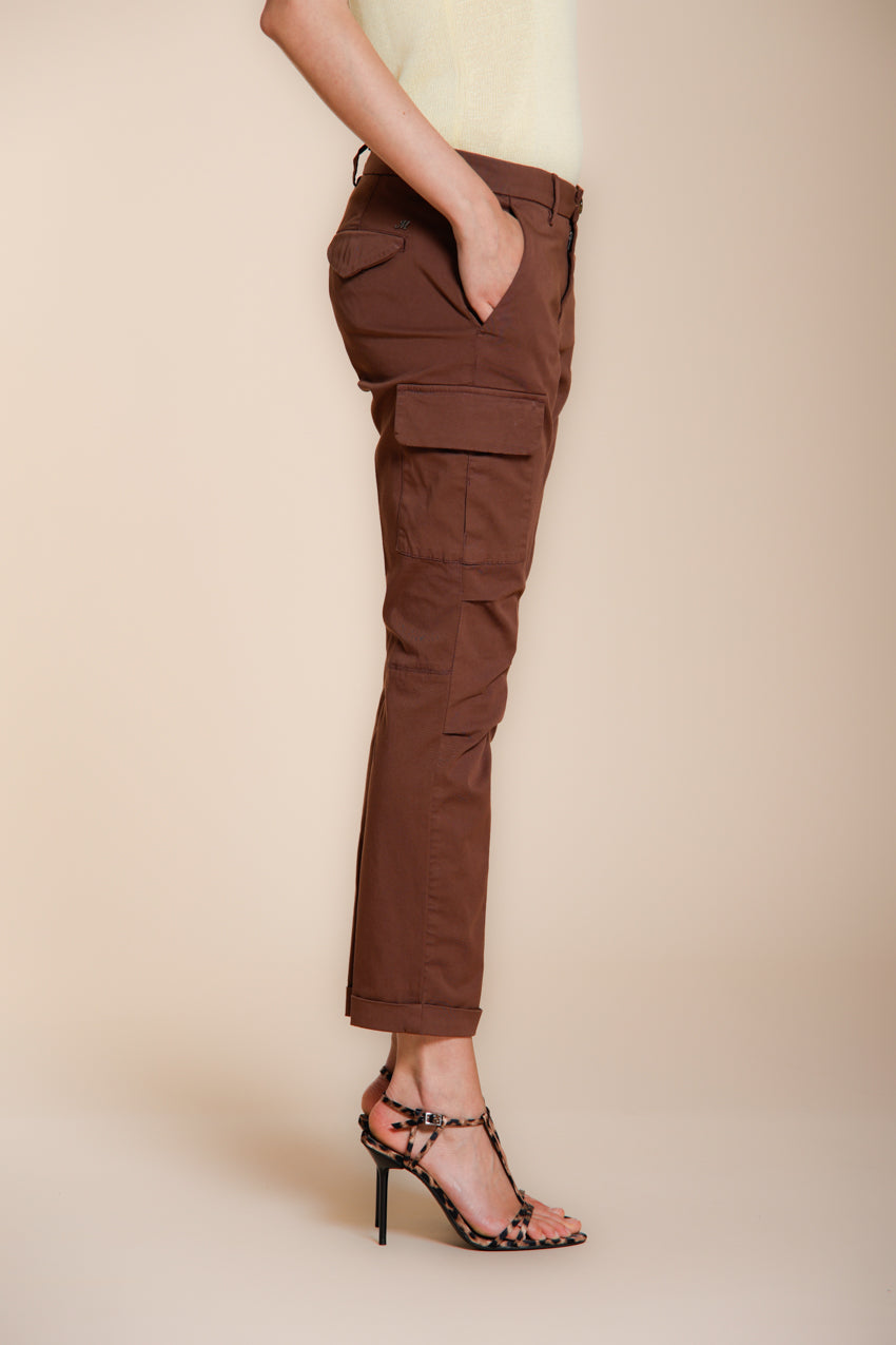 Chile City pantalon cargo femme en gabardine stretch slim fit