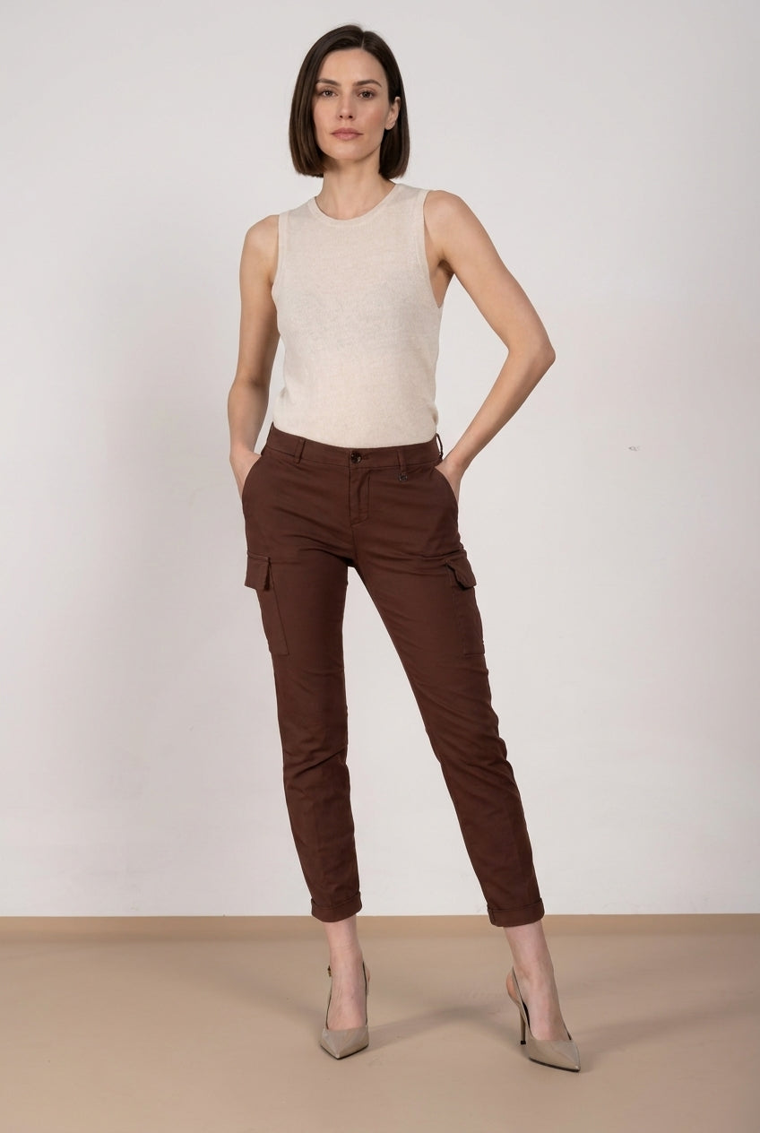 Chile City pantalon cargo femme en gabardine stretch slim fit