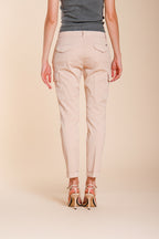 Chile City pantalon cargo femme en gabardine stretch slim fit