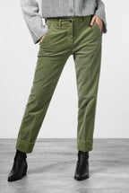 New York Carrot pantalon chino femme en velours lisse carrot fit ①
