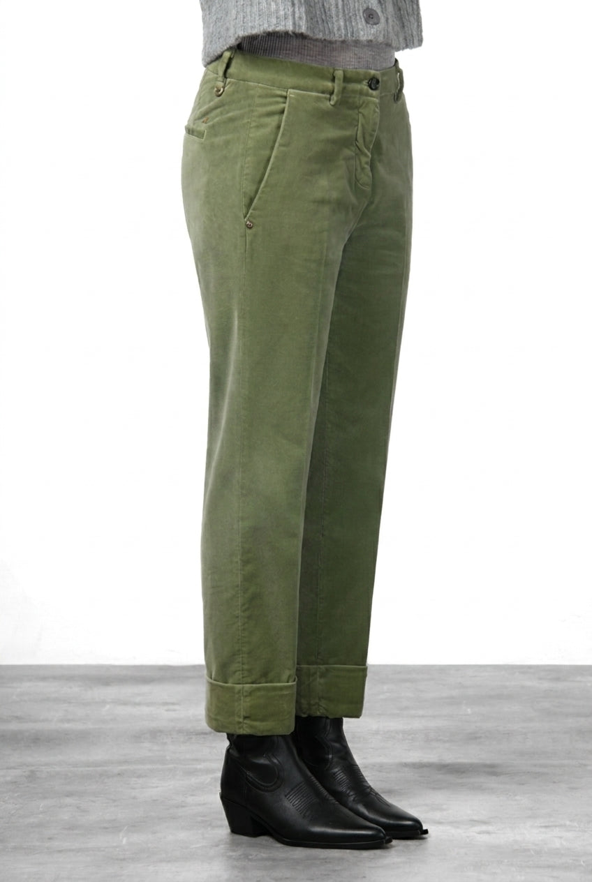 New York Carrot pantalon chino femme en velours lisse carrot fit ①

