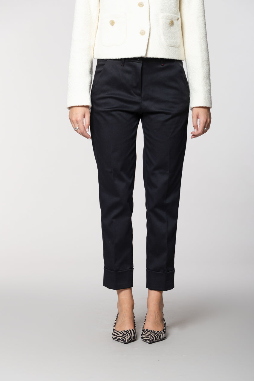 New York Carrot women’s chino trousers in gabardine carrot fit