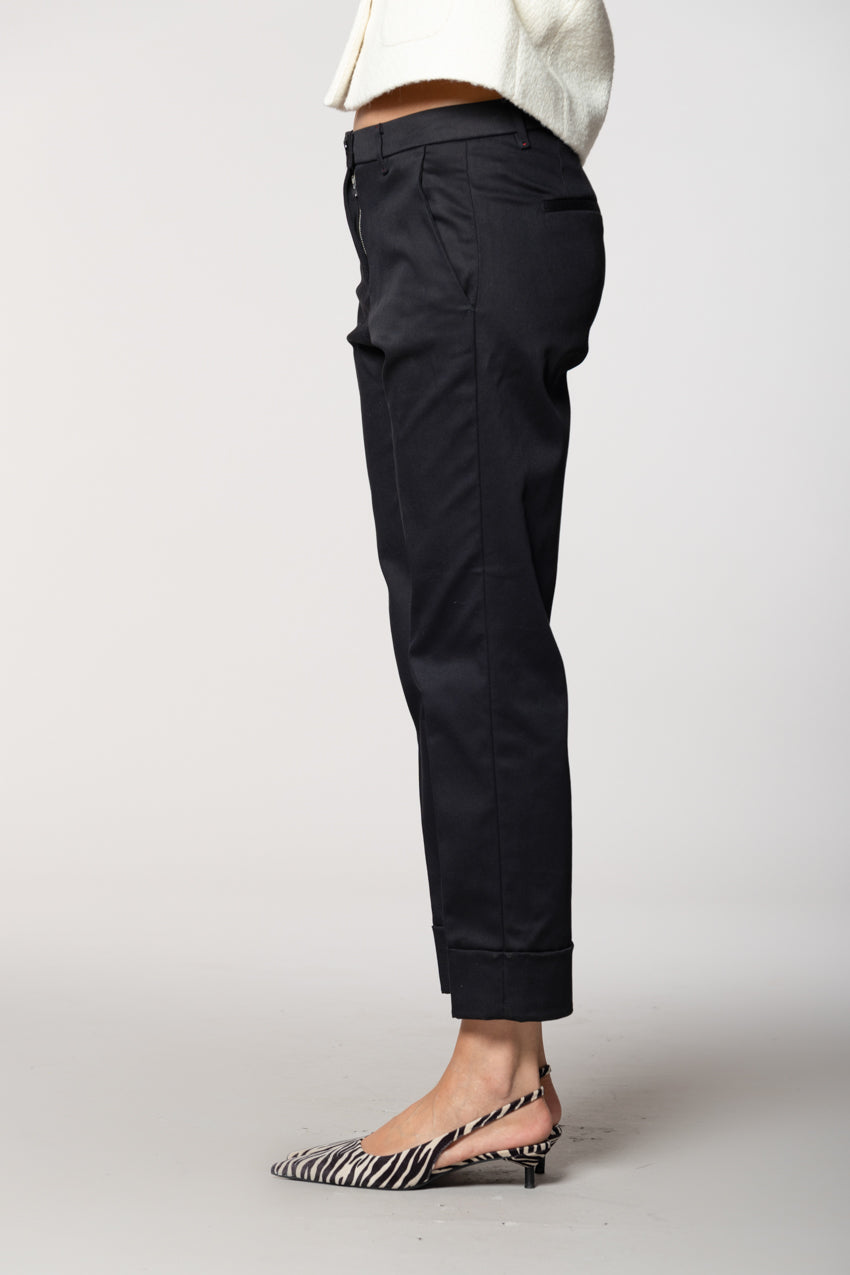 New York Carrot women’s chino trousers in gabardine carrot fit