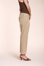 New York Carrot pantalon chino femme en satin stretch carrot fit ①