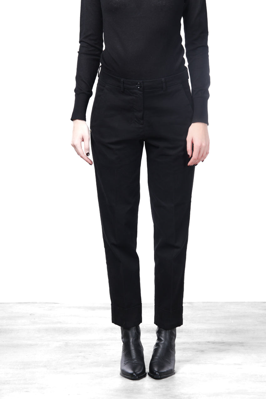 New York Carrot pantalon chino femme en satin, carrot fit ①