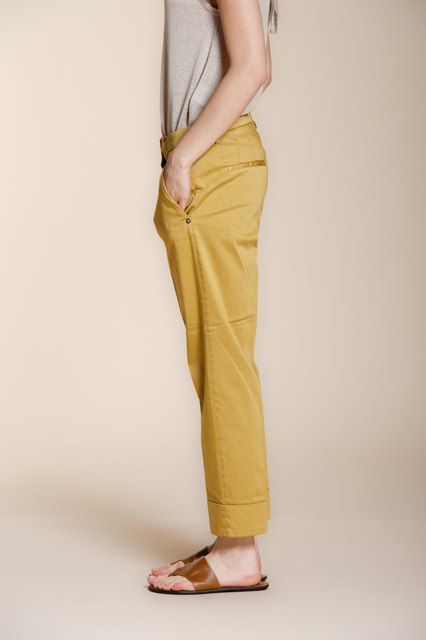 New York Carrot women's chino pants in stretch satin carrot fit ①