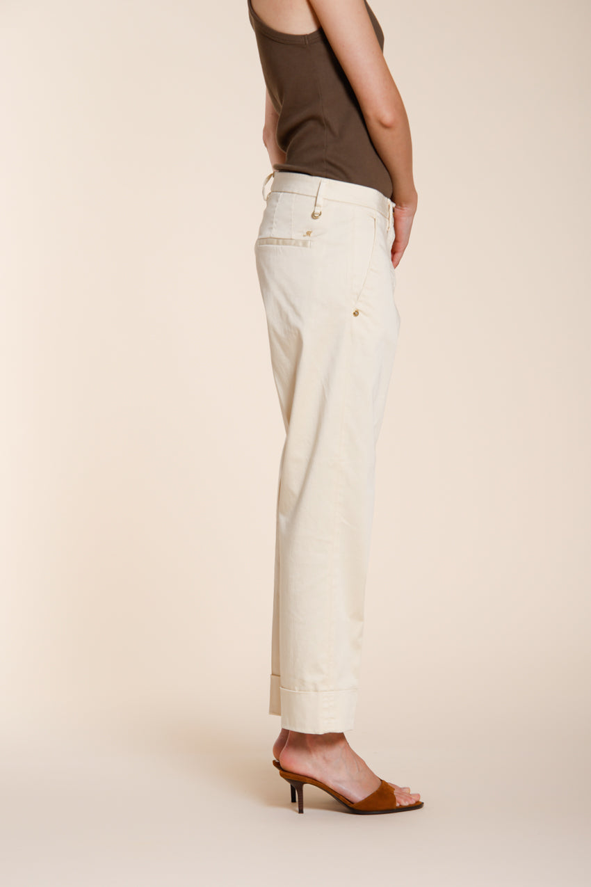 New York Carrot pantalon chino femme en satin stretch carrot fit ①