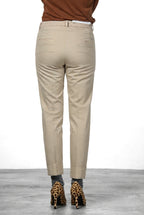 New York Carrot women’s chino pants in cotton and wool gabardine with carrot fit ①

