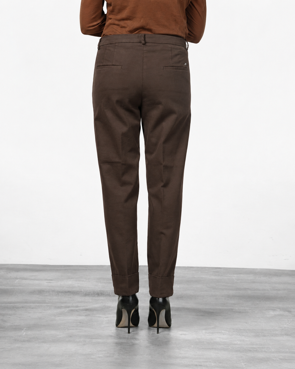 New York Carrot Chinohose für Damen aus Baumwoll- und Wollgabardine mit carrot fit ①