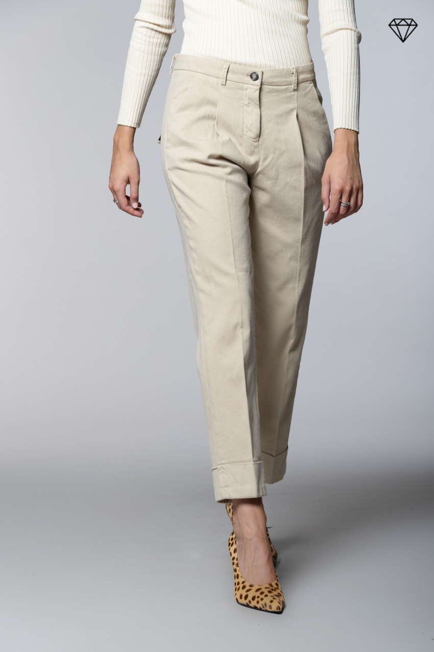 New York Carrot Pince pantalon chino femme en coton et cachemire carrot fit ①