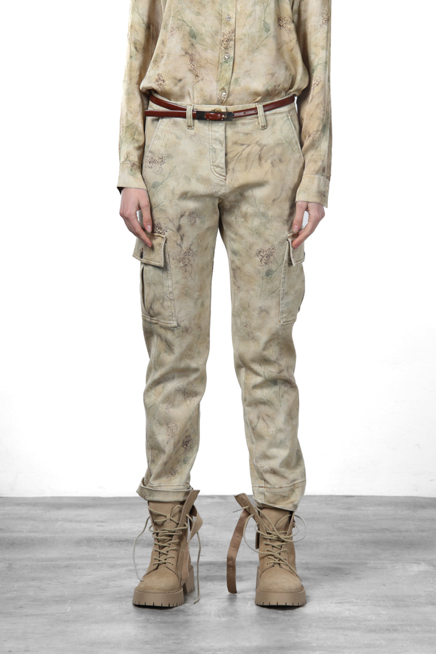 Marlene Cargo Cargo-Hose für Damen aus Bull mit schattiertem Blumenmuster und carrot fit