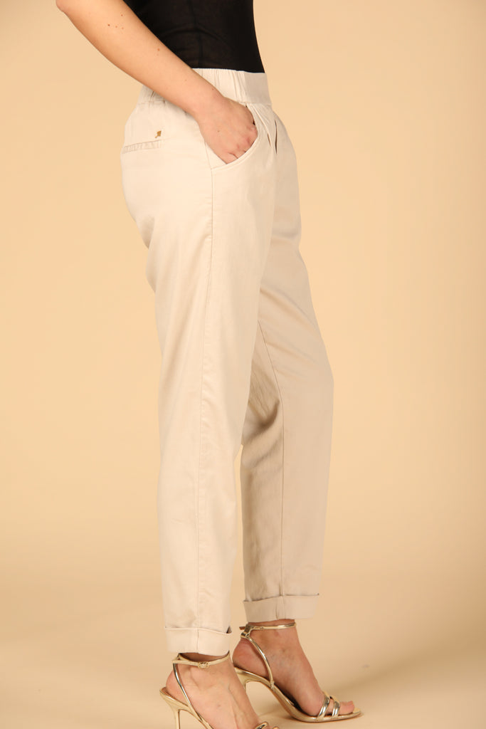 Image 2 de Pantalon jogger chino pour femme modèle Easy de Mason's en stuc, realxed fit