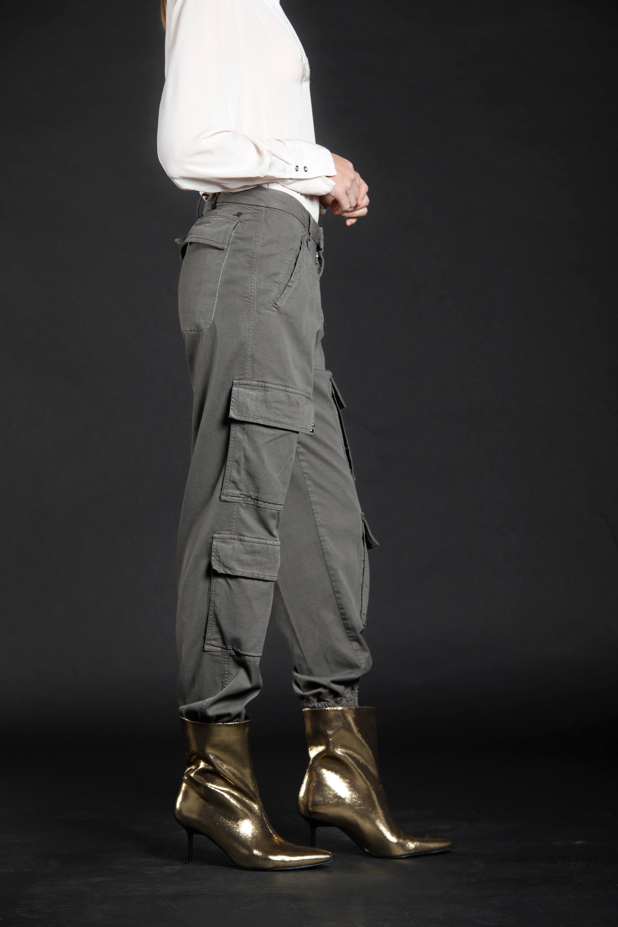 Evita Cargo pantalon cargo femme en gabardine coupe curvy