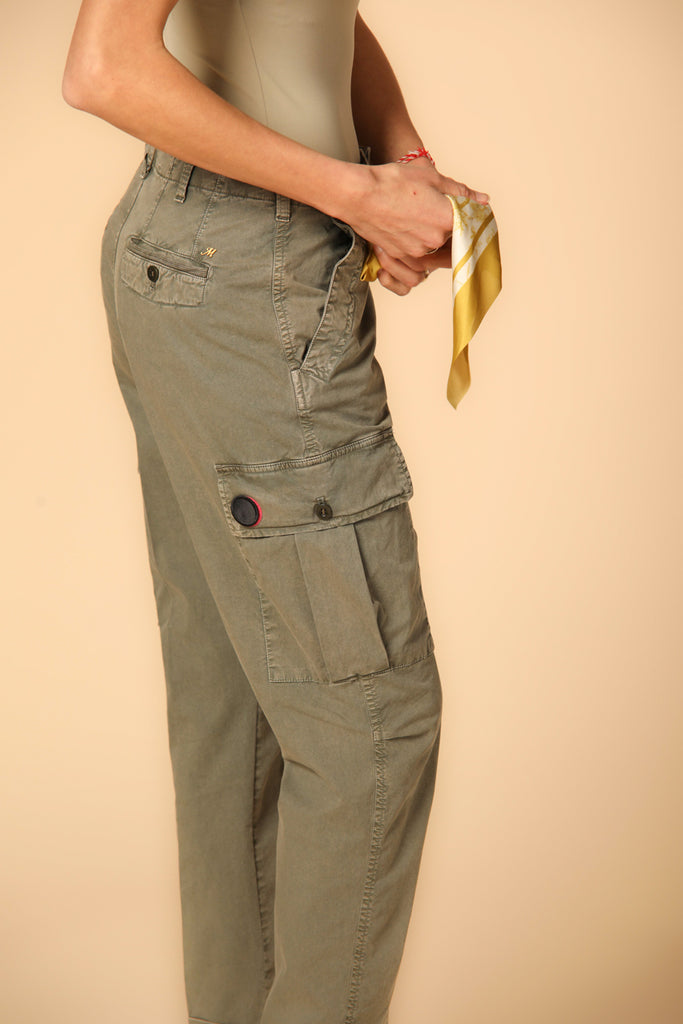 Image 3 de  Pantalon cargo pour femme modèle Judy Archivio W de Mason's en vert militaire, relaxed fit