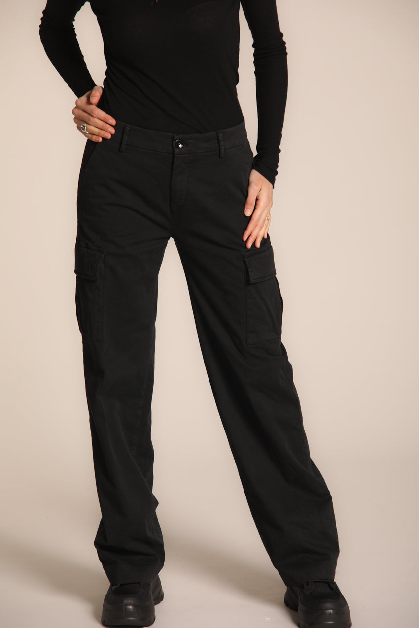 Victoria pantalon cargo pour femme en gabardine coupe straight ①