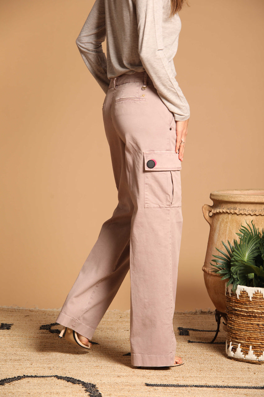 Victoria pantalon cargo pour femme en gabardine coupe straight ①