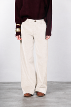 New York Studio women’s chino pants in smooth velvet with straight fit