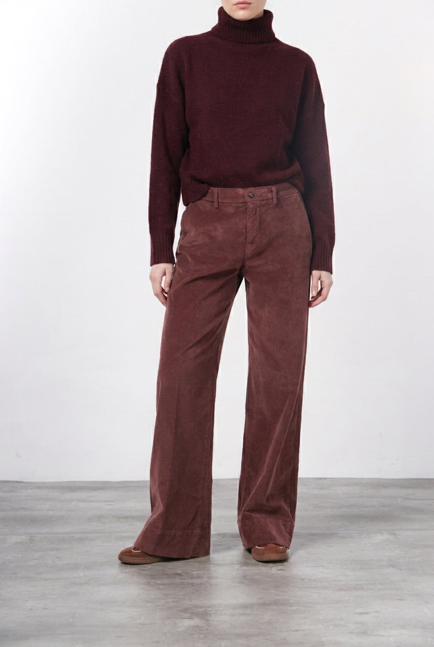 New York Studio Damen-Chinohose aus glattem Samt, Straight Fit