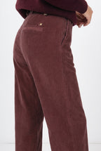 New York Studio Damen-Chinohose aus glattem Samt, Straight Fit