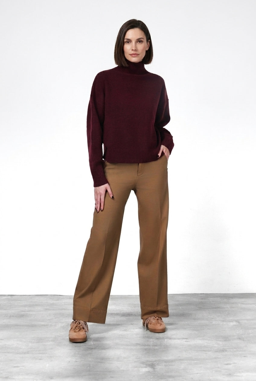 New York Studio women’s chino pants in satin with straight fit