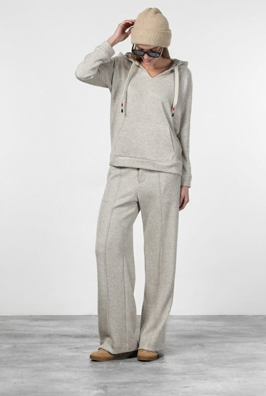 New York Studio Elax women’s chino pants in knit-effect jersey with straight fit