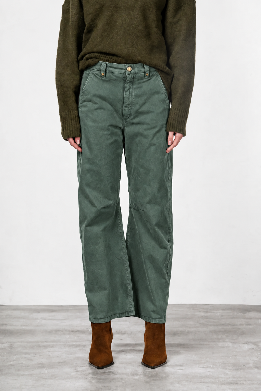 Vivienne City pantalon chino femme en gabardine balloon fit