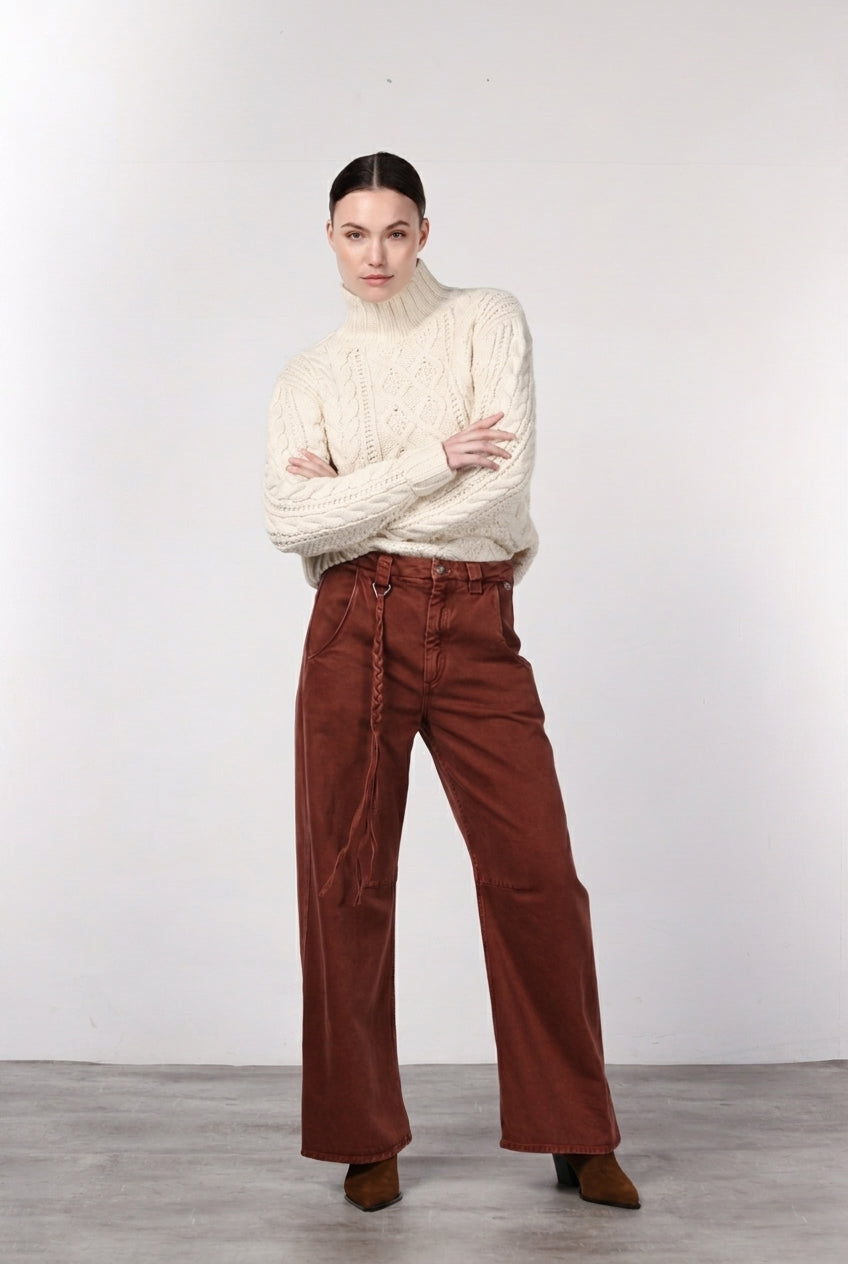 Violette women’s chino pants in twill with balloon fit ①
