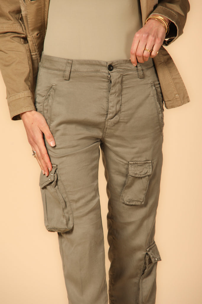 Image 2 de pantalon cargo pour femme, modèle Asia Snake, en vert militaire fit relaxed de Mason's