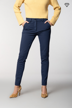 New York Slim pantalone chino donna in jersey tecnico slim fit ①