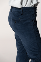 New York Slim pantalone chino donna in velluto a coste slim fit ①