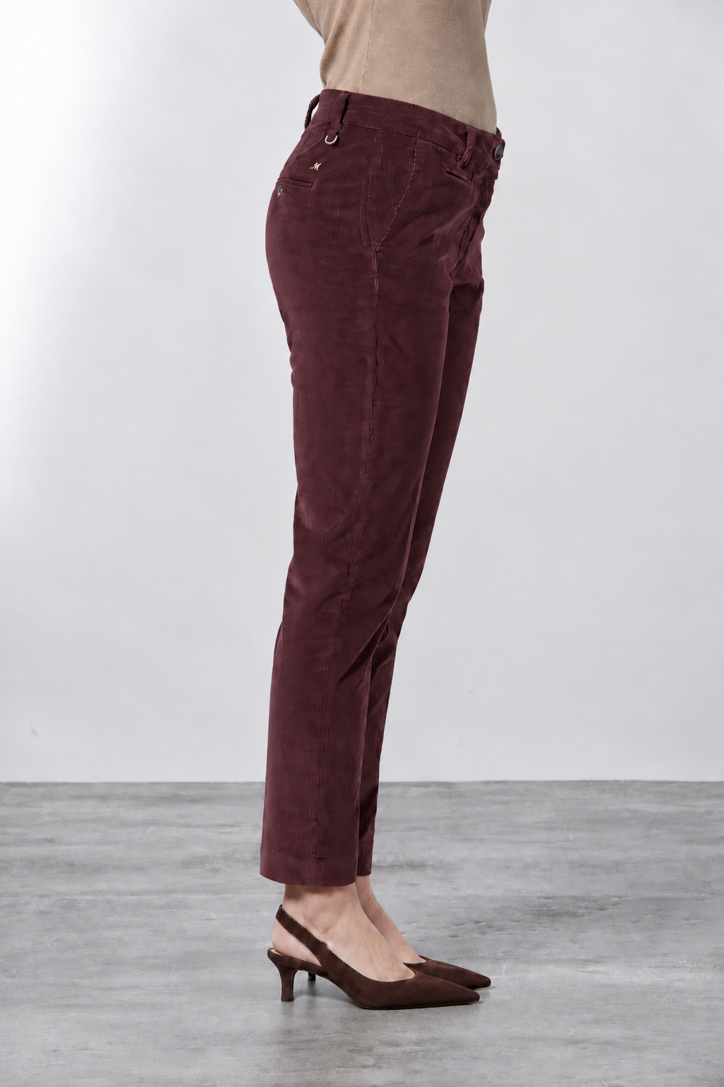 New York Slim Damen-Chinohose aus Breitcord Slim Fit ①