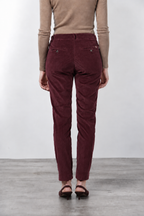 New York Slim Damen-Chinohose aus Breitcord Slim Fit ①