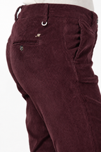 New York Slim Damen-Chinohose aus Breitcord Slim Fit ①