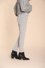 Foto 3 New York Slim pantalone chino donna in velluto a coste slim fit