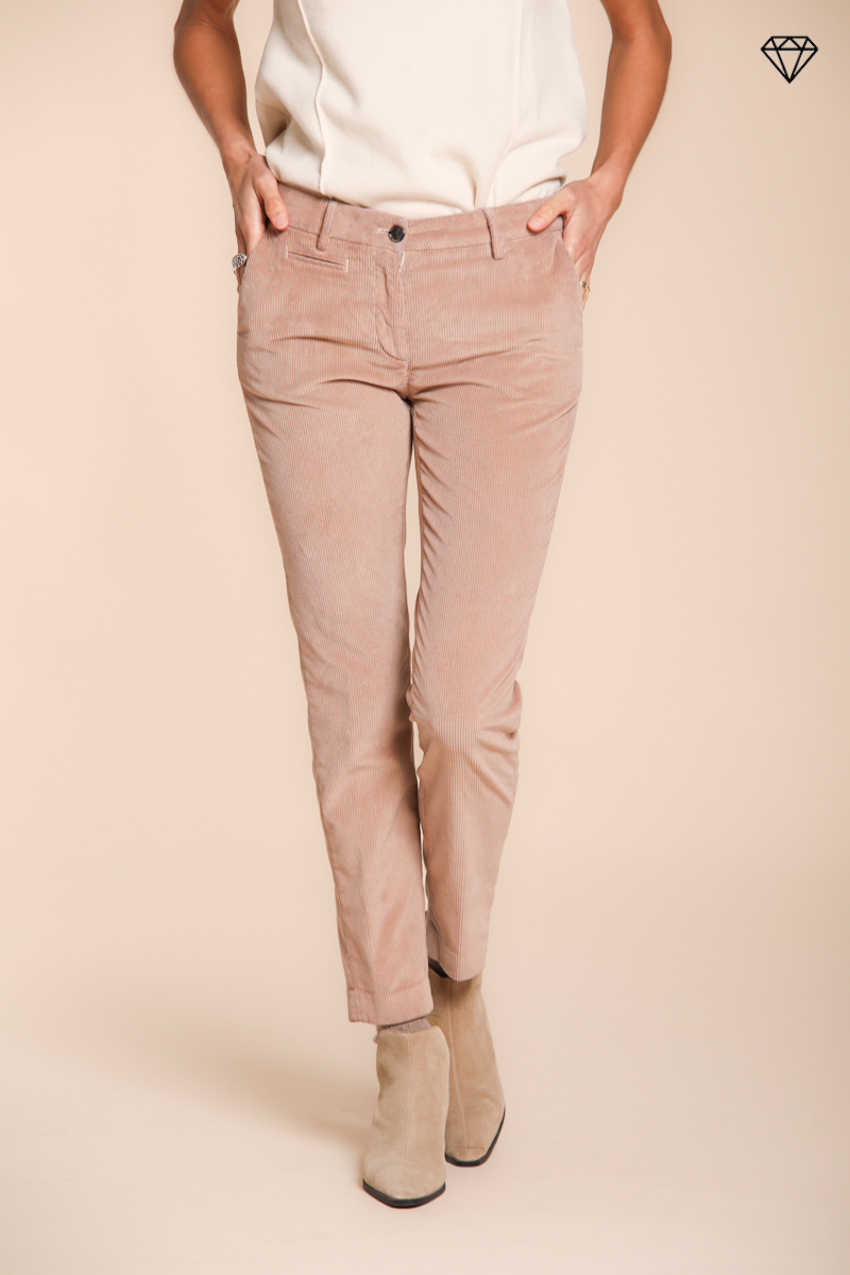 New York Slim pantalone chino donna in velluto a coste slim fit ①