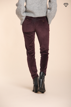 New York Slim pantalone chino donna in velluto a coste slim fit ①