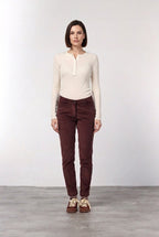 New York Slim women’s chino pants in wide-wale velvet with slim fit ①