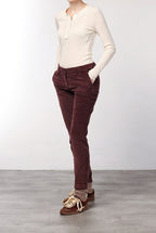 New York Slim pantalone chino donna in velluto a costa grande slim fit ①