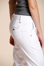 New York Slim pantalone chino donna in raso stretch slim fit ①