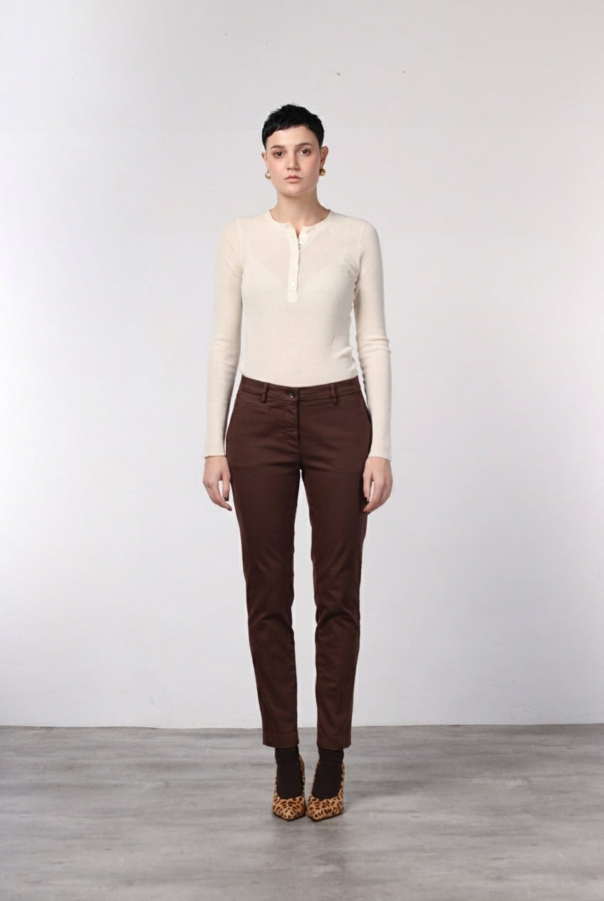 New York Slim pantalon chino femme en satin slim fit ①
