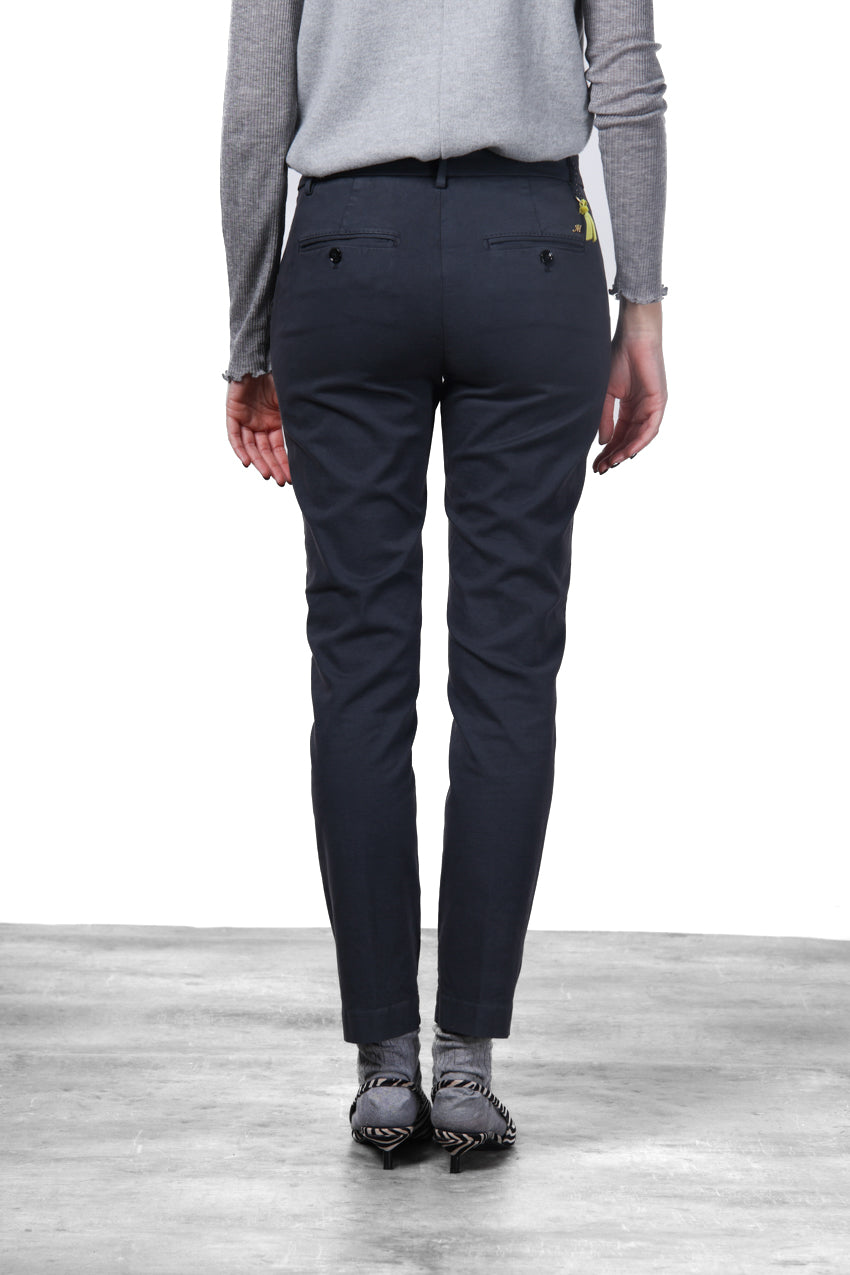 New York Slim Chinohose für Damen aus Satin mit slim fit ①