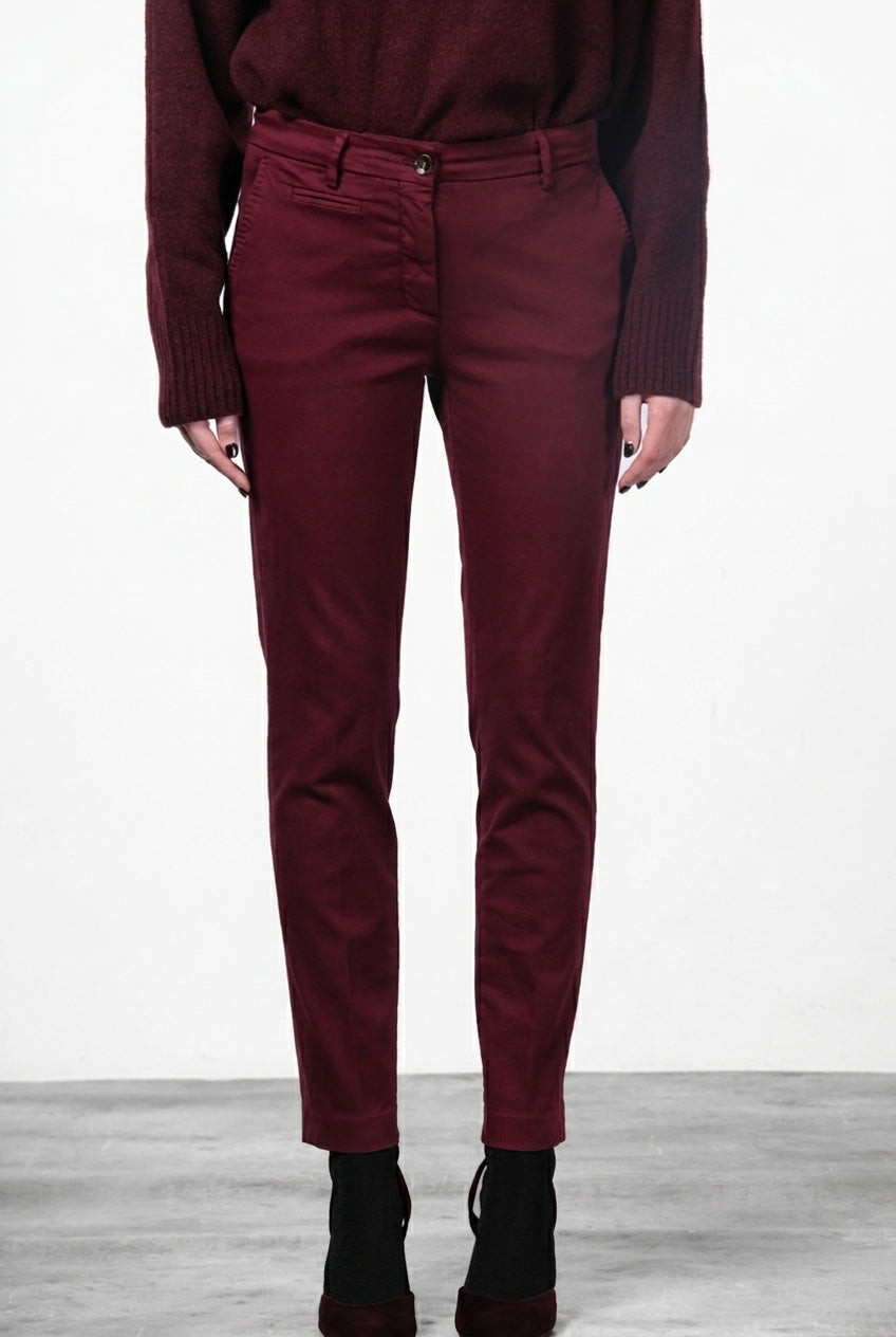 New York Slim Chinohose für Damen aus Satin mit slim fit ①