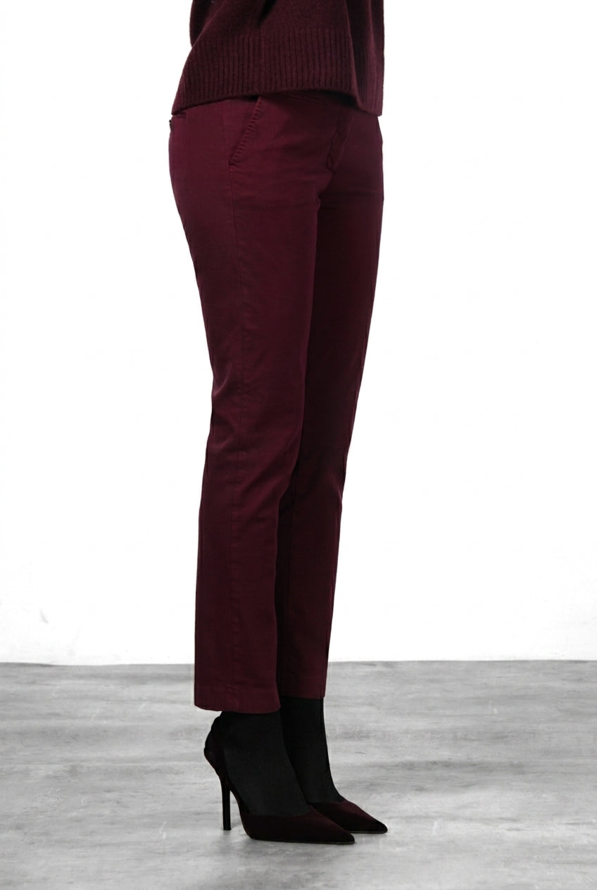 New York Slim Chinohose für Damen aus Satin mit slim fit ①