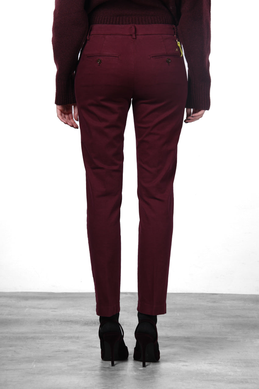 New York Slim Chinohose für Damen aus Satin mit slim fit ①