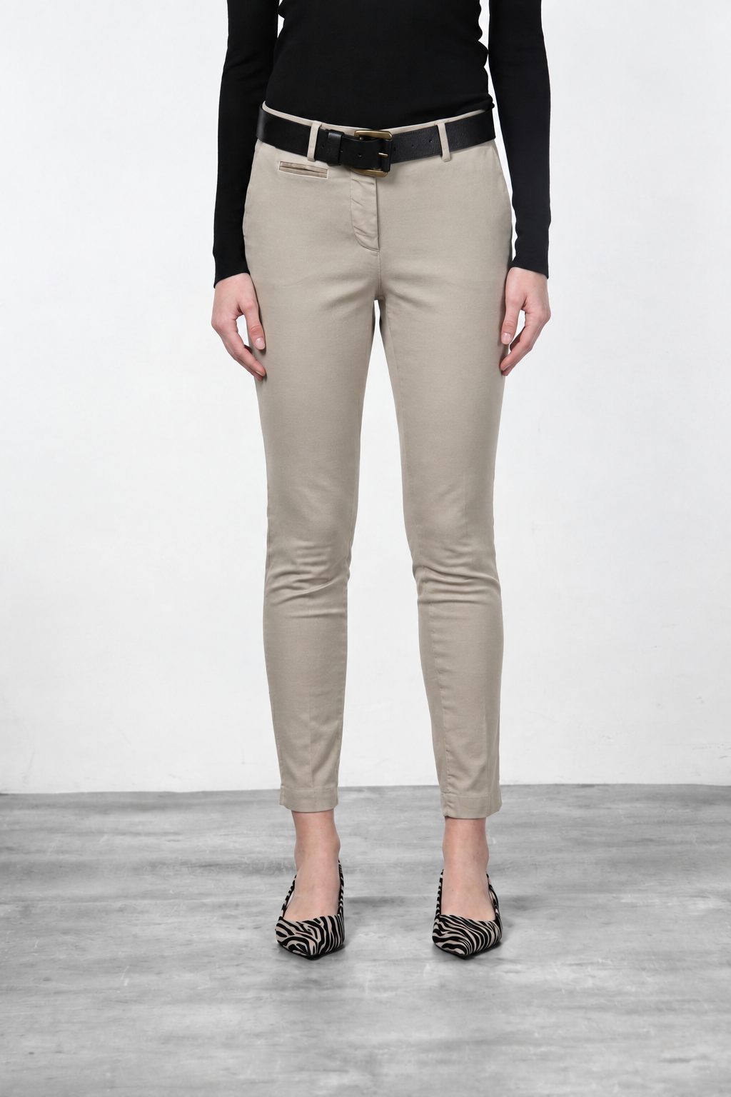 New York Slim pantalon chino femme en satin slim fit ①
