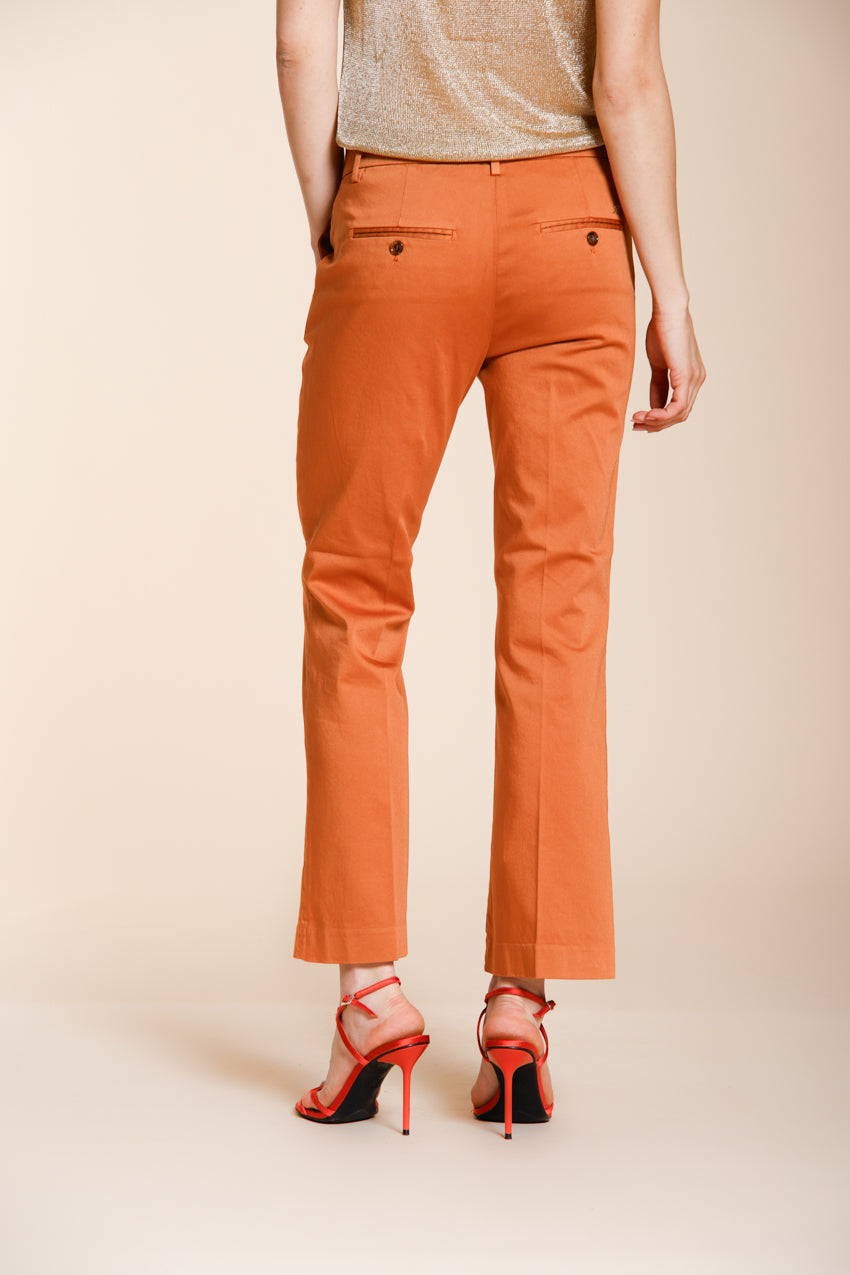 New York Trumpet pantalon chino femme en satin stretch slim fit
