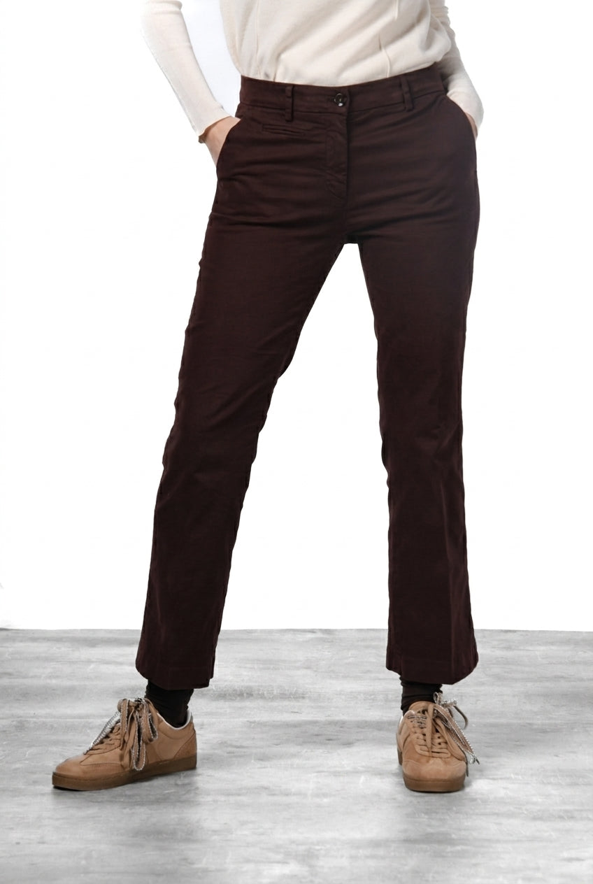 New York Trumpet women’s chino trousers in gabardine, slim fit ①