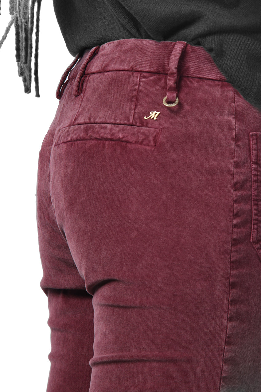 New York Flare women’s chino pants in 1000-wale velvet with slim fit
