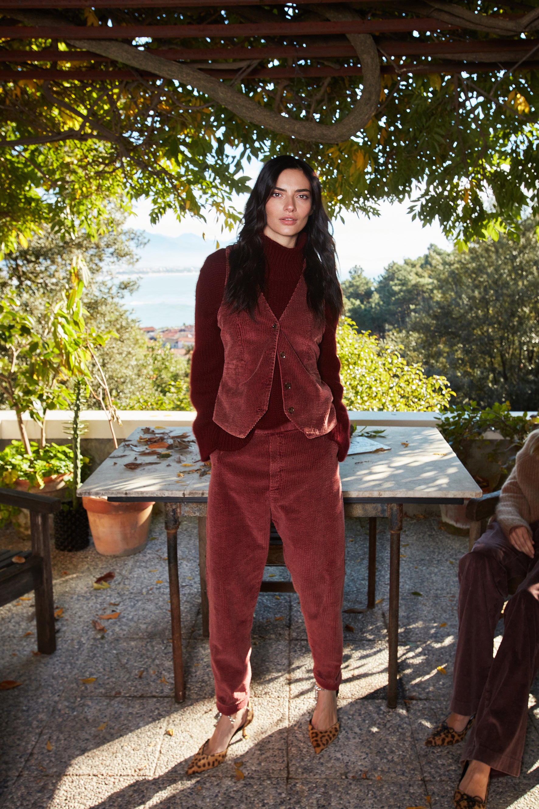 Malibu Jogger City pantalon chino femme en velours côtelé relaxed fit